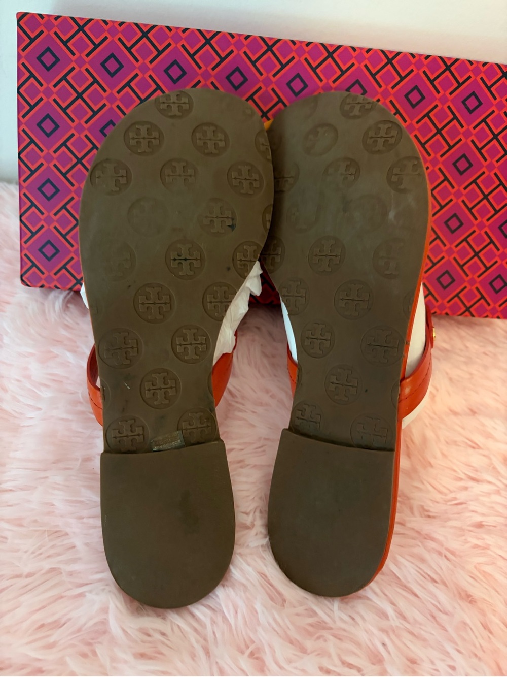 Tory Burch Orange Leather Logo Thong Sandals - Picture 5 of 9